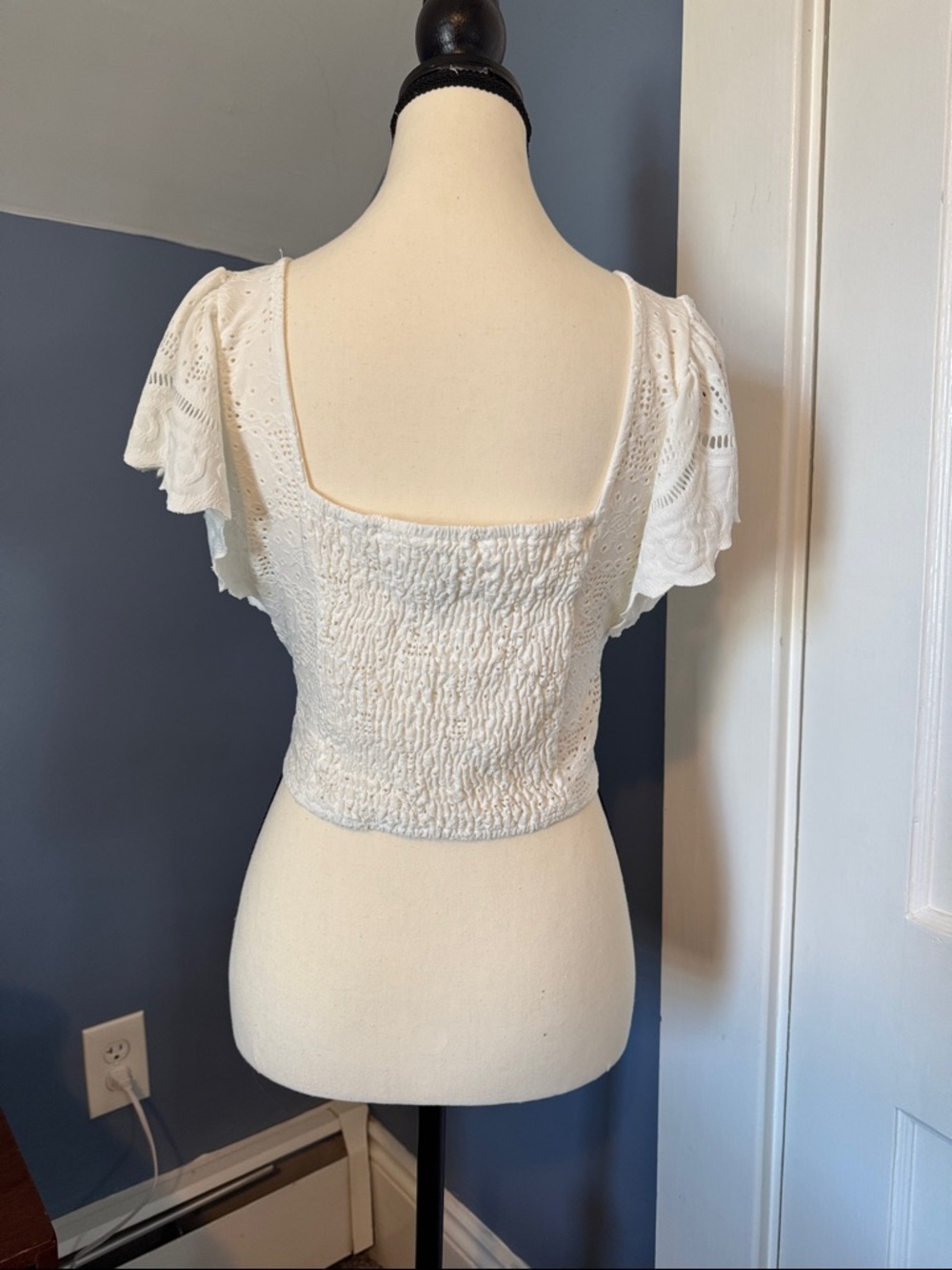 White Eyelet Wrap Crop Top - Women - Picture 3 of 4